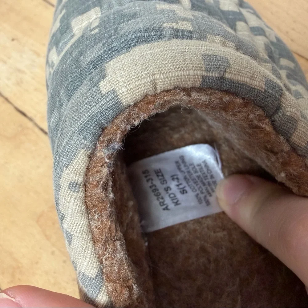 Ariat Boy's Digi Camo Crius Clog Polyester/Cotton‎ Slippers Size Small Sz 1-2